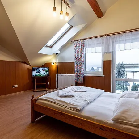 Gosciniec Beskidzki 住宿加早餐酒店 3*