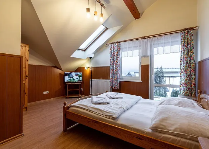 Gosciniec Beskidzki Bed & Breakfast 3*
